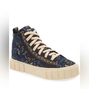 FARM Rio Black Macaw Forest Flatform High Top Sneaker in Macaw Forest Size 6.5